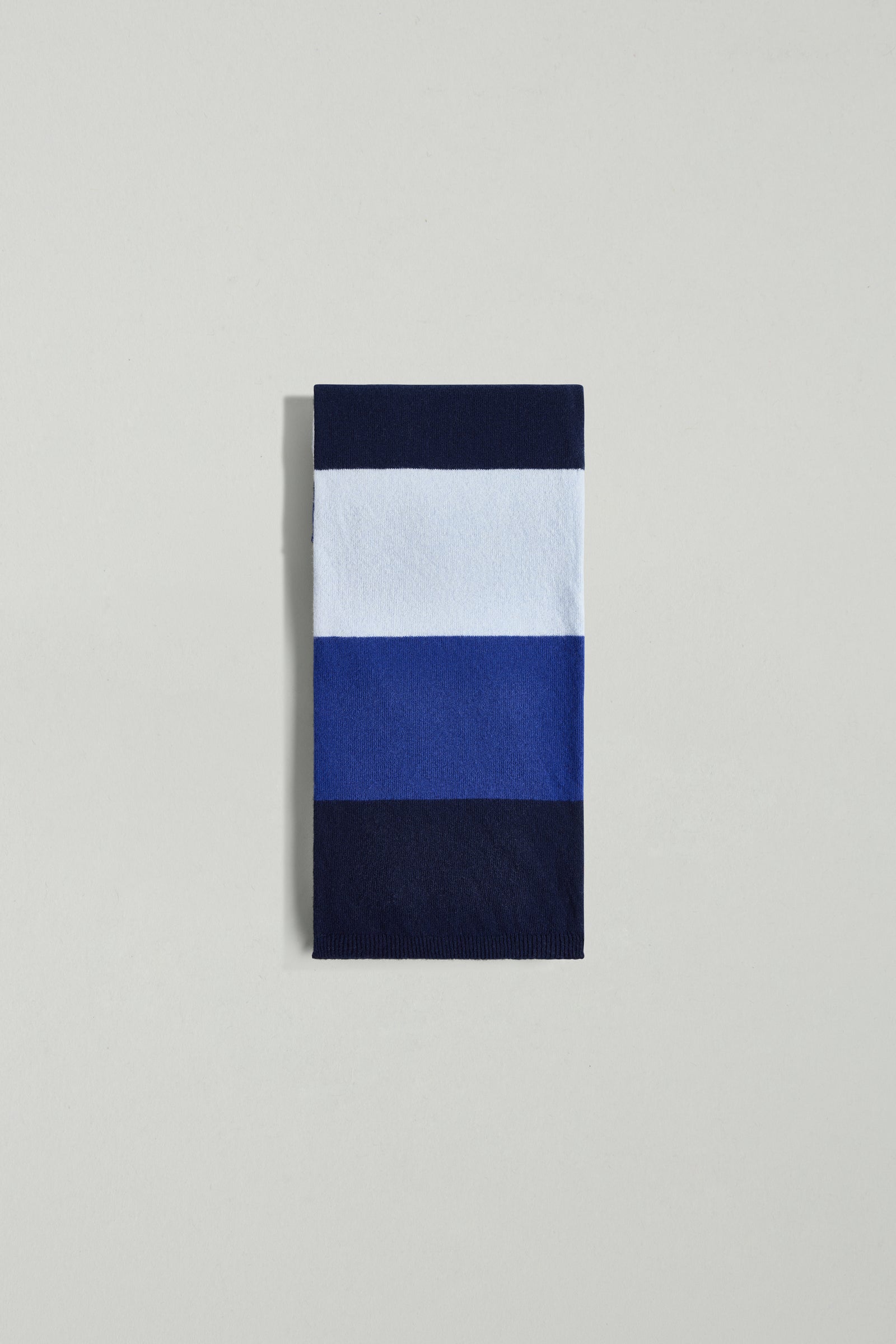 SCARF LINNET