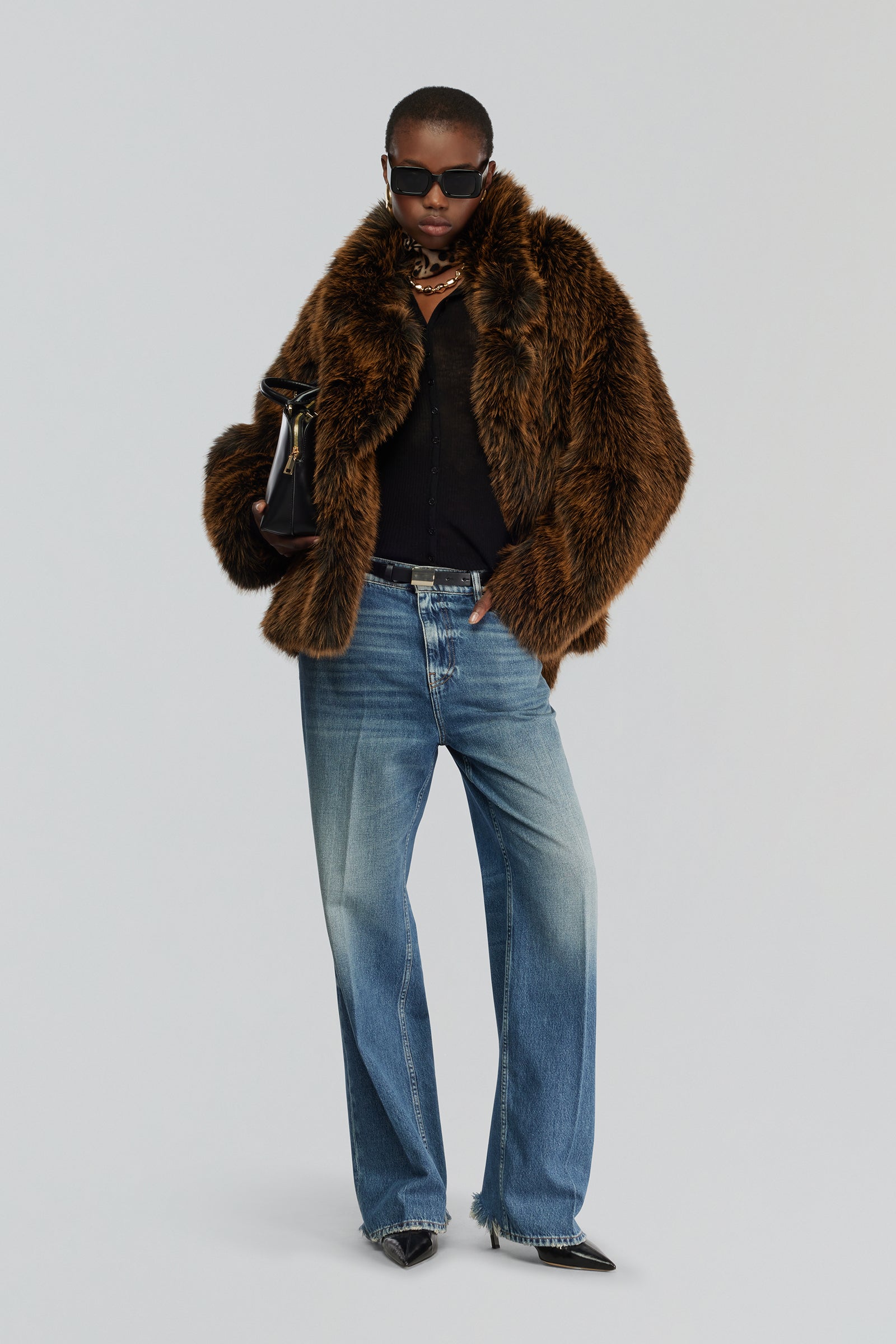 FUR CAROL