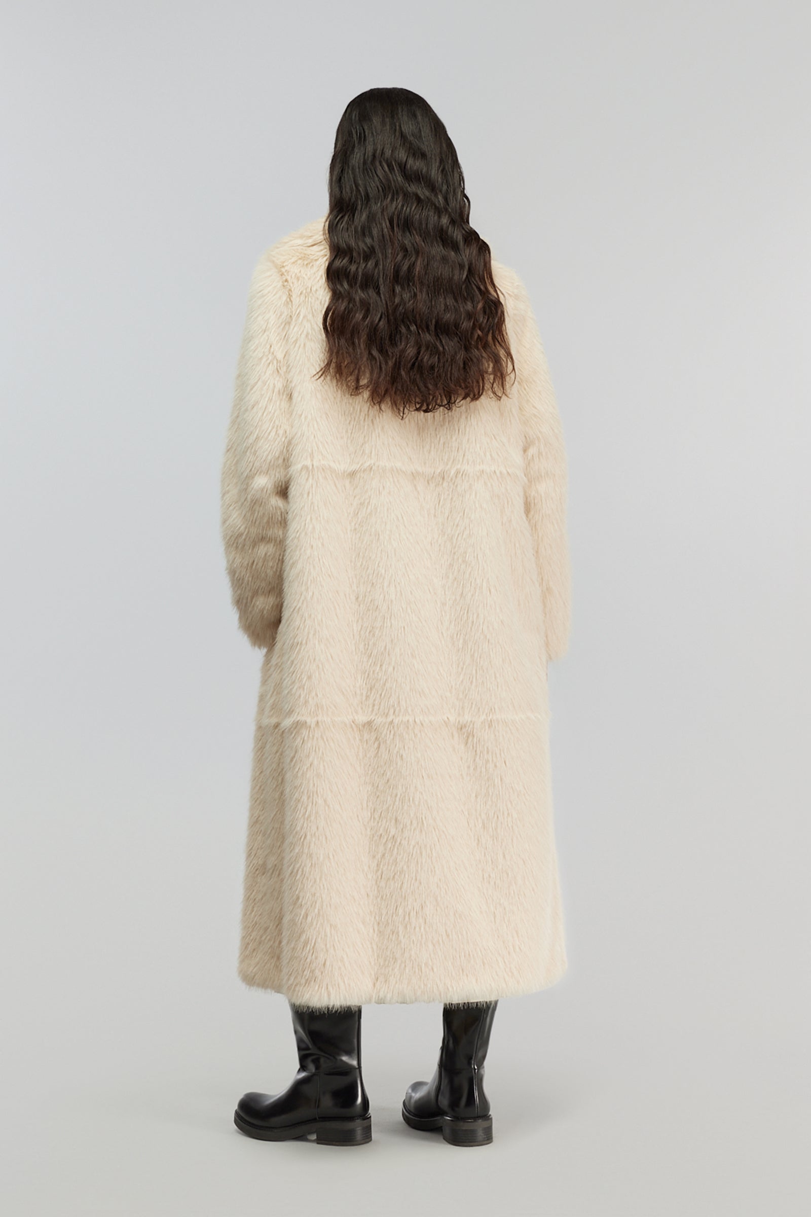 FUR ARIANA