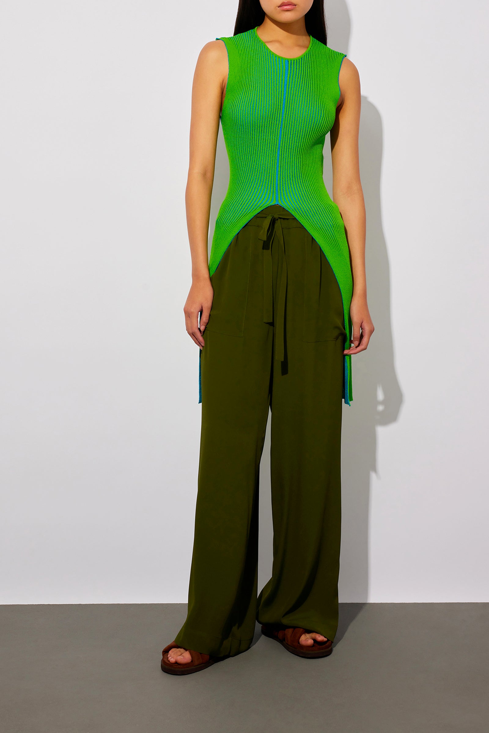 CONTRASTING WAISTCOAT WITH RUFFLES