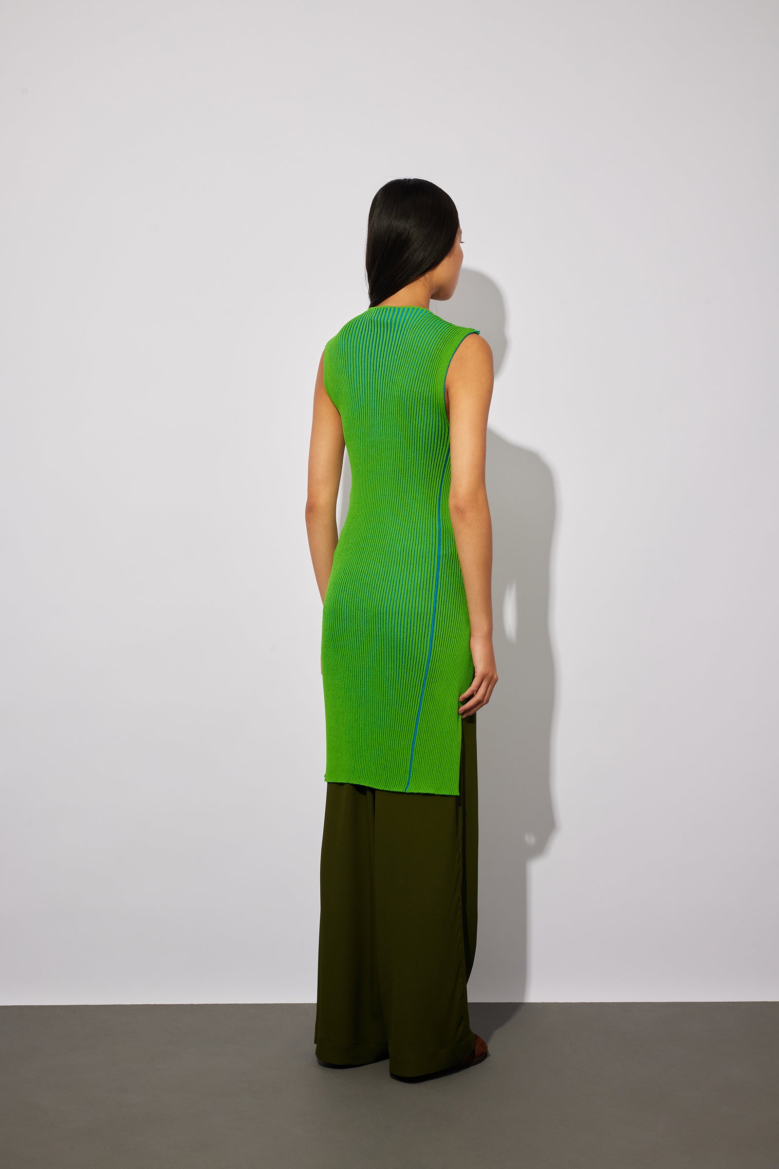 CONTRASTING WAISTCOAT WITH RUFFLES