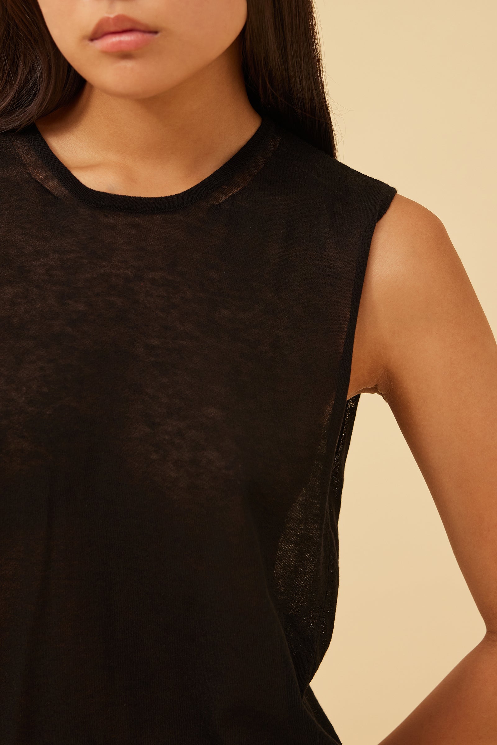 LIGHT COTTON BLEND CREW-NECK TANK TOP