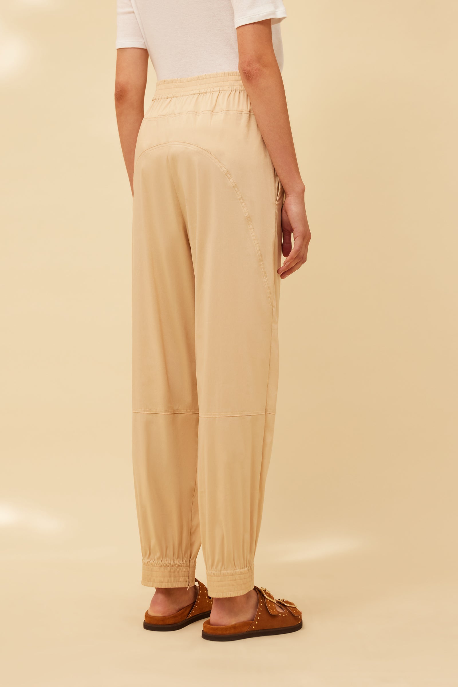 TROUSERS WITH ELASTICATED WAIST