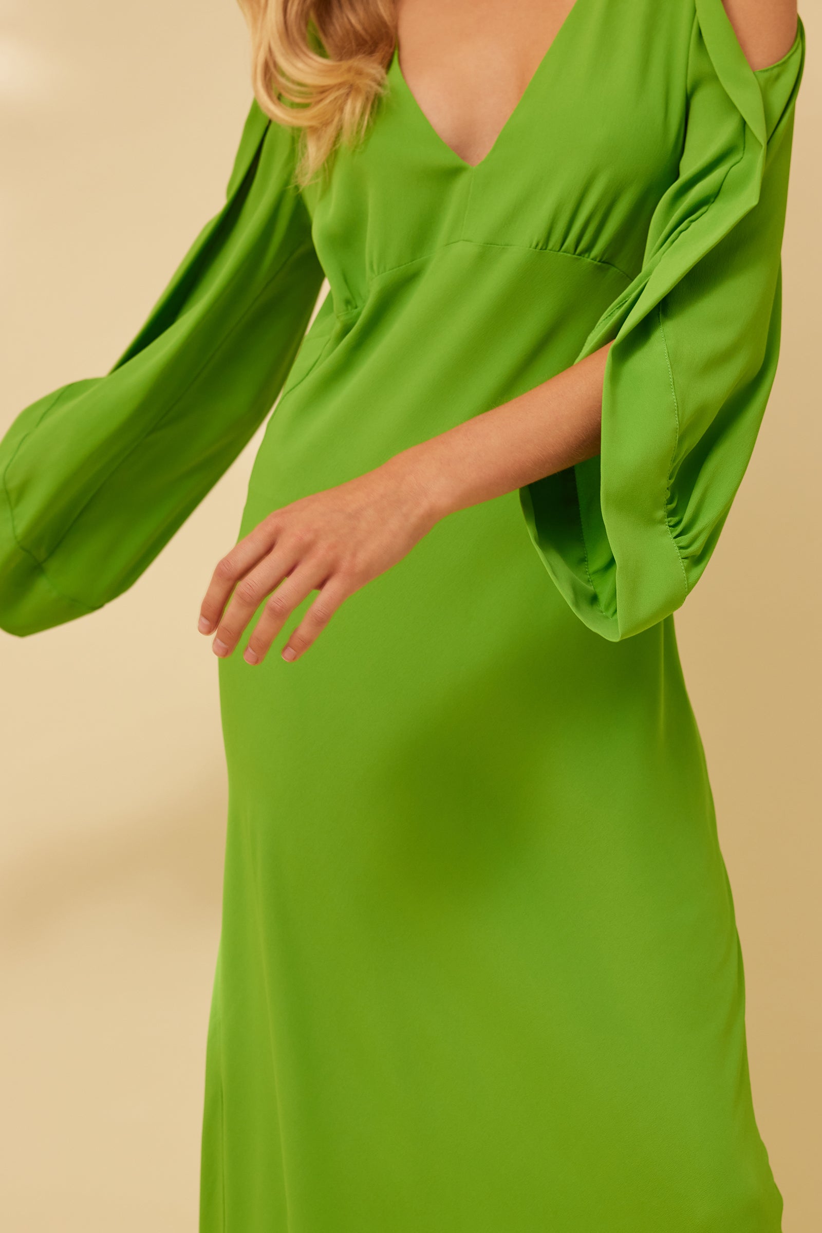 CREPE DE CHINE LONG-SLEEVED DRESS