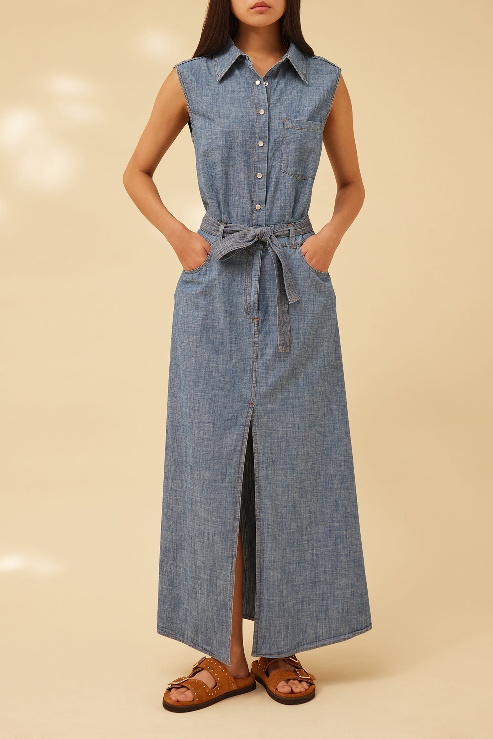 CHAMBRAY DRESS WITH BELT