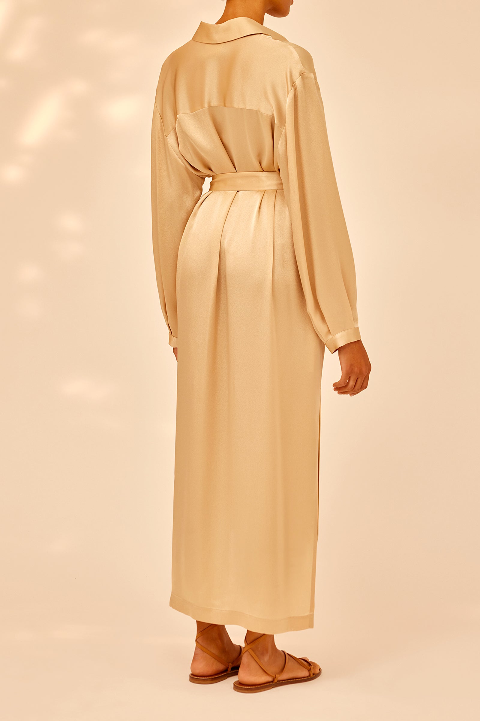 LIGHT SATIN DRESS WITH BELT