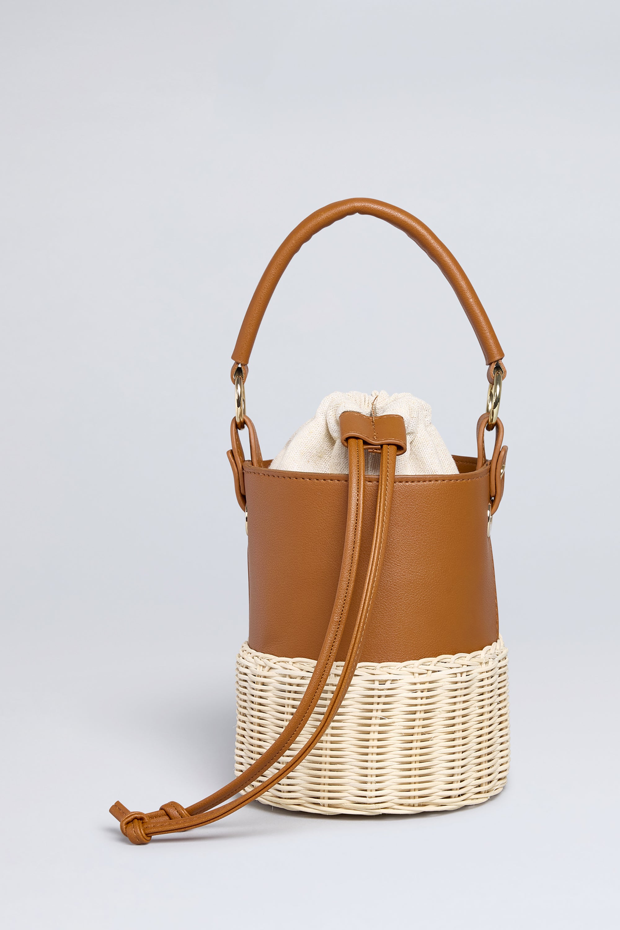 BUCKET BAG ANDROMEDA