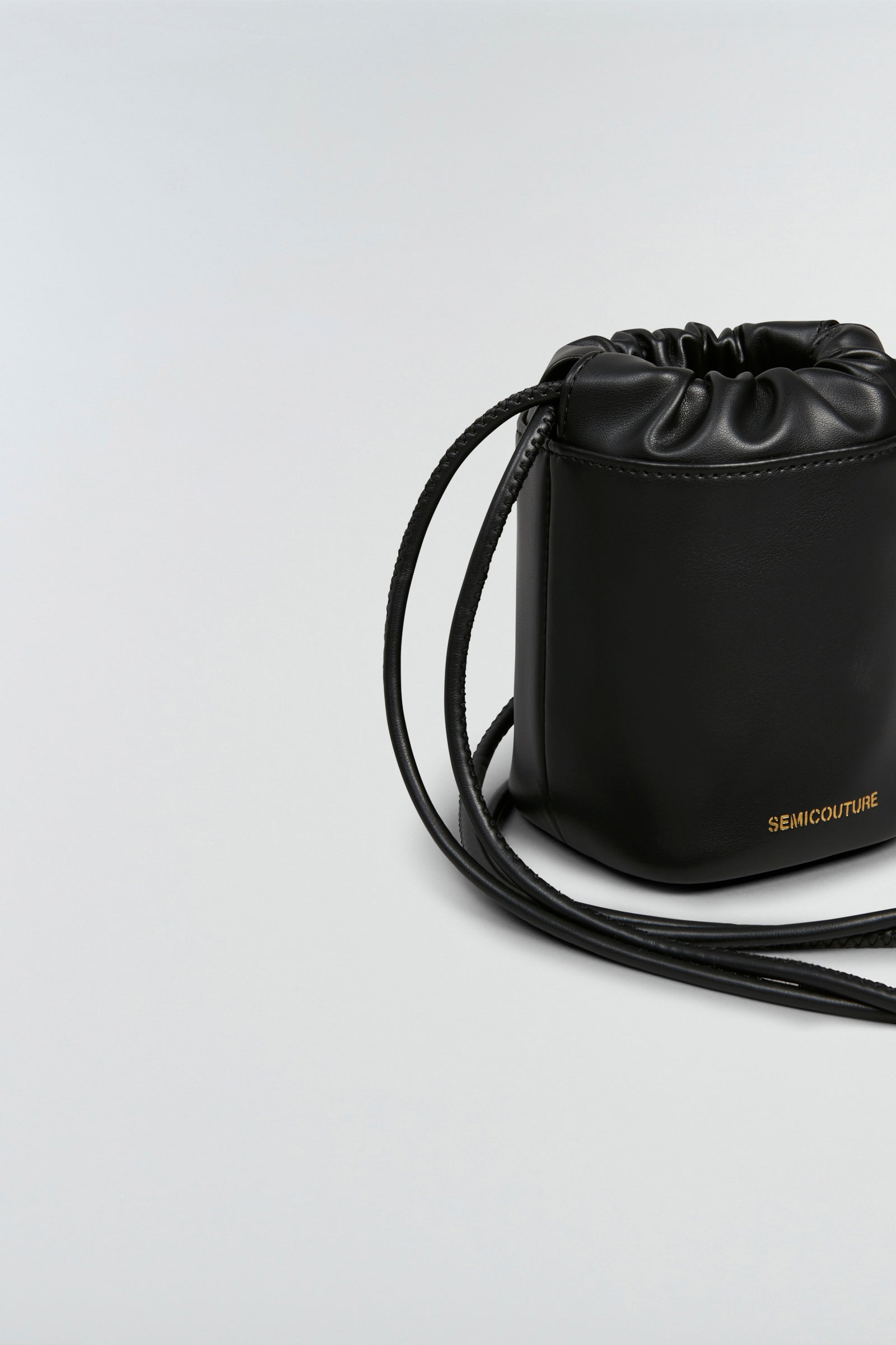 BUCKET BAG SERENA