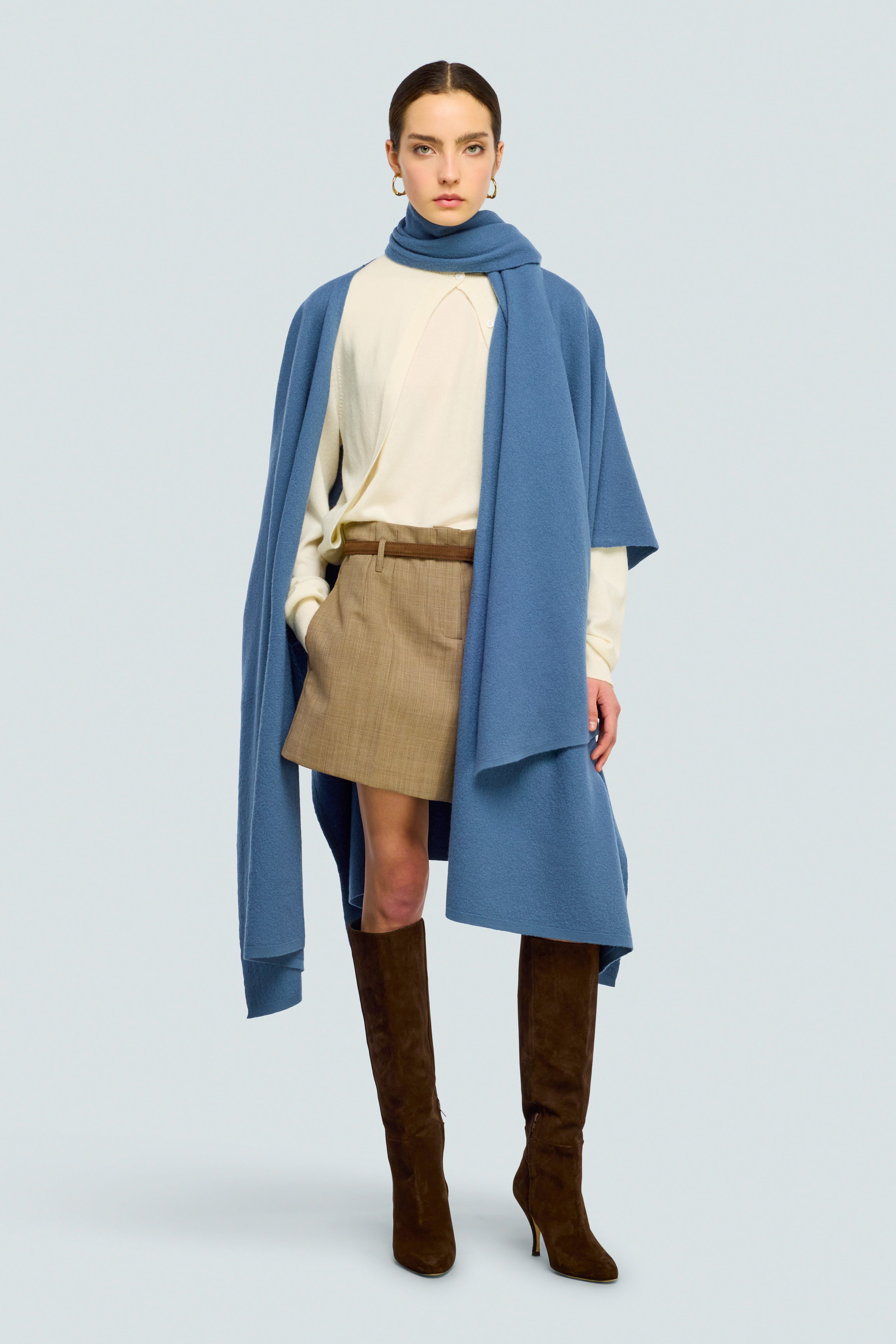 PONCHO-AMY