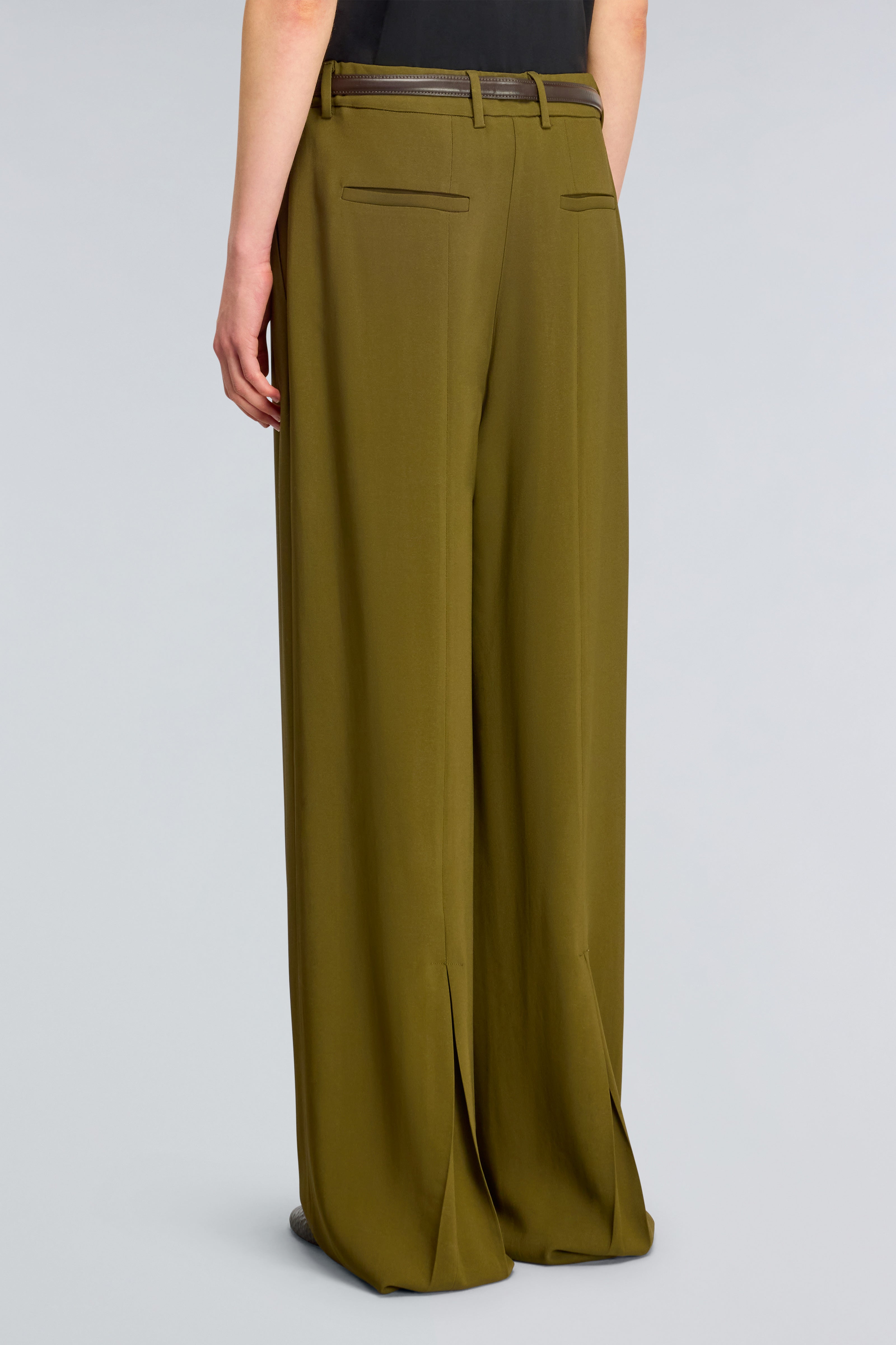 PANTALONE-TANIA