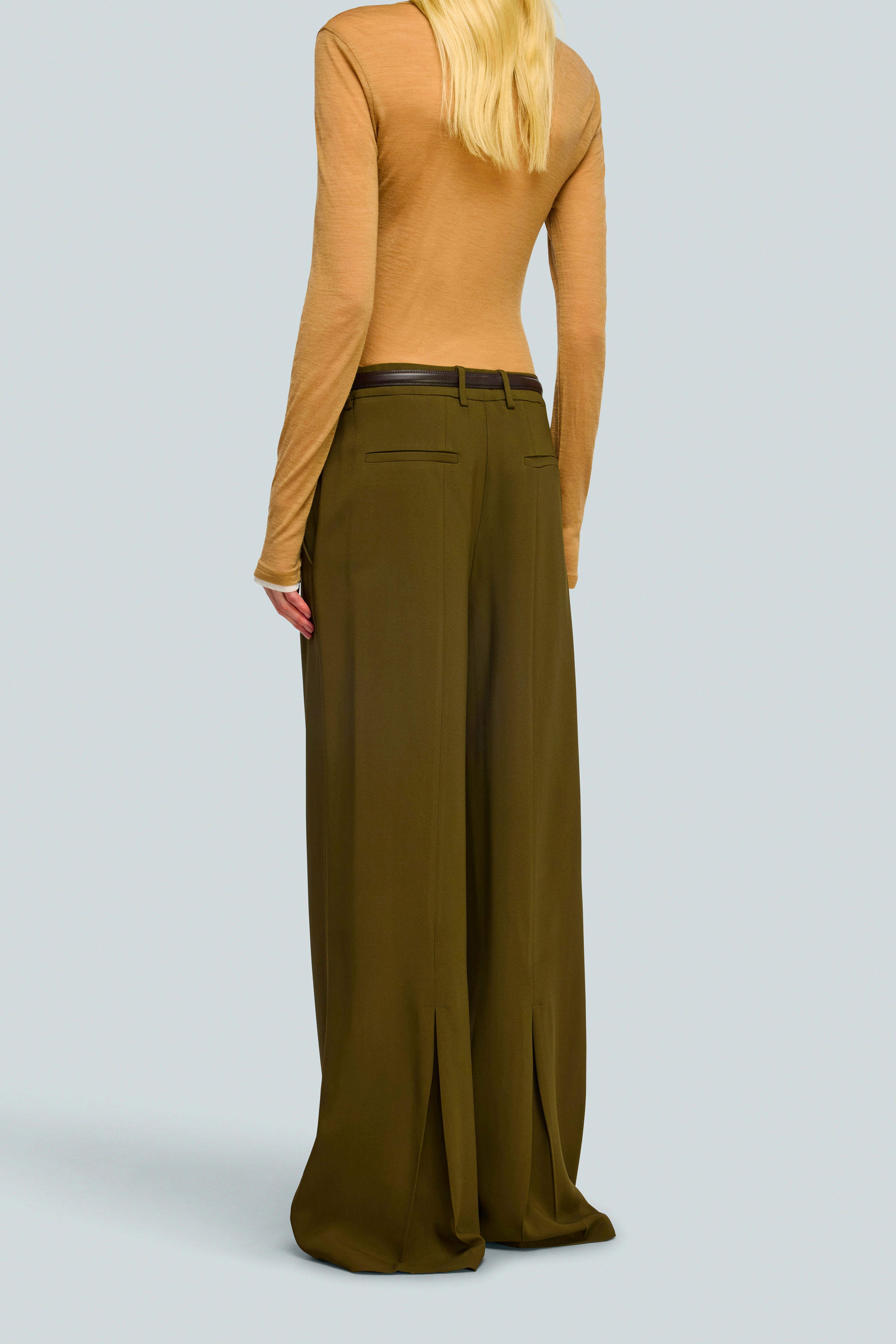 PANTALONE-TANIA